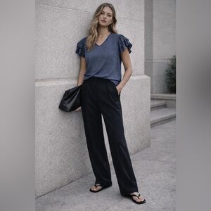 STEAL Dokotoo Ruffle Sleeve V-Neck Top | Women’s XXL | Navy Blue | NWT